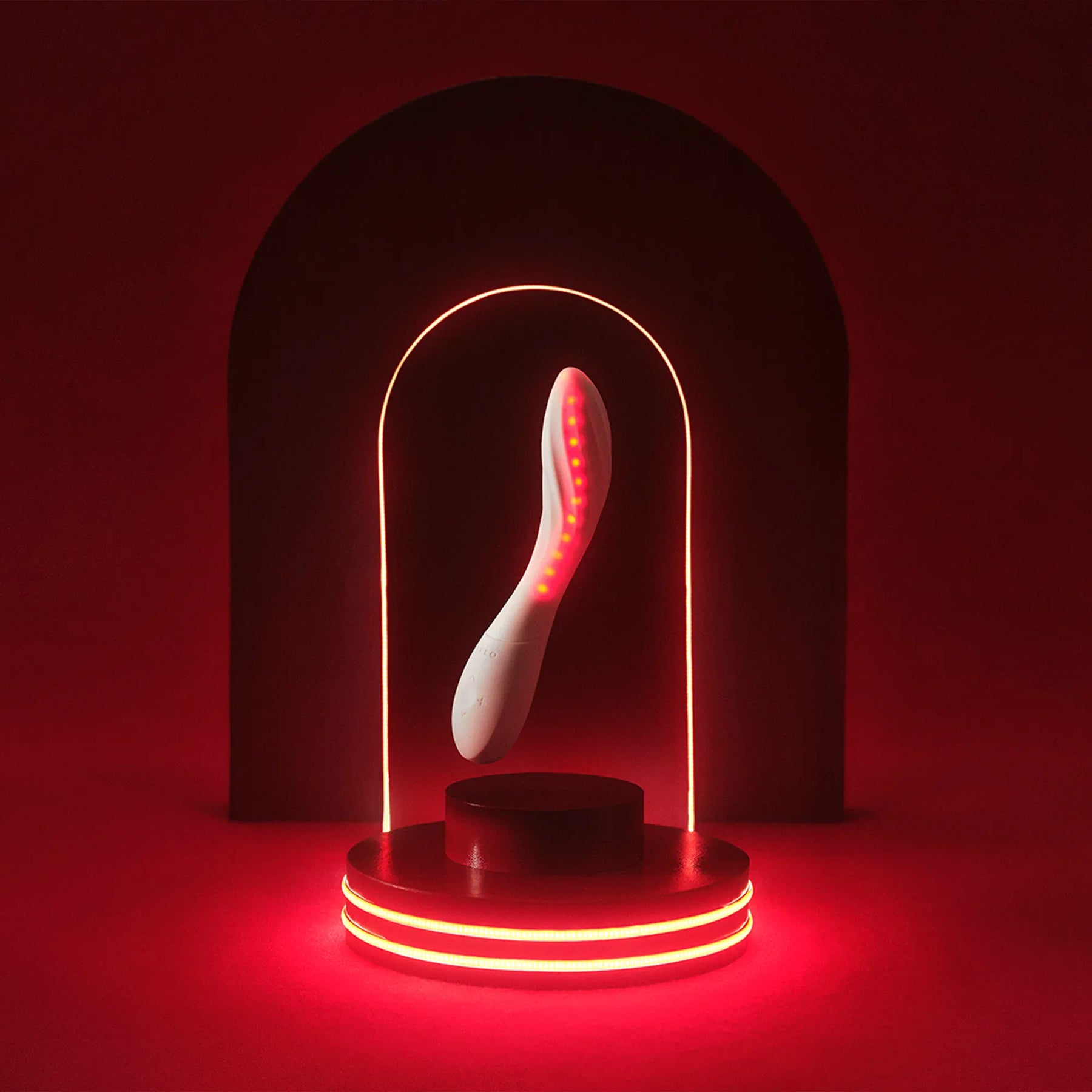 LELO MONA™ Spectra – Red Light intimate wellness massager
