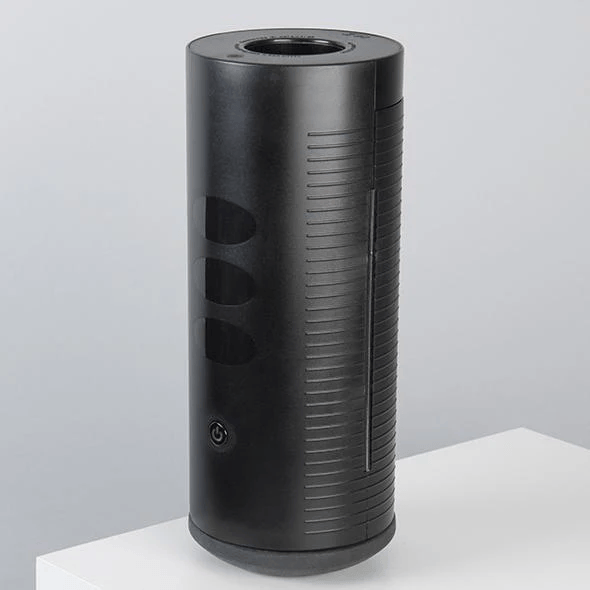 Kiiroo - Titan Interactive Vibrating Masturbator Stroker (Black)