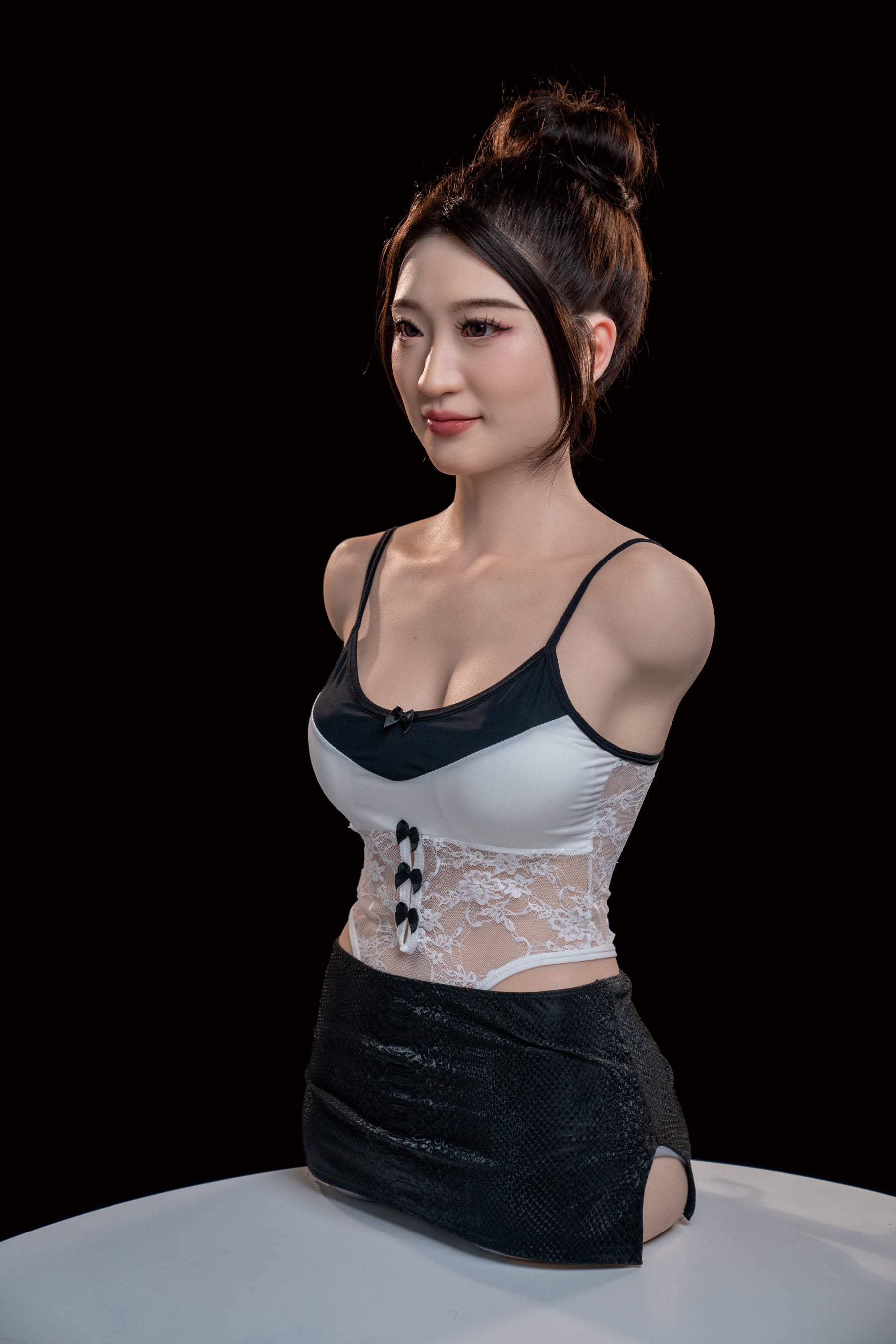 QIAN YOU Yuji (尤姬) – Real-Person Replica Half-Body Silicone Torso Doll