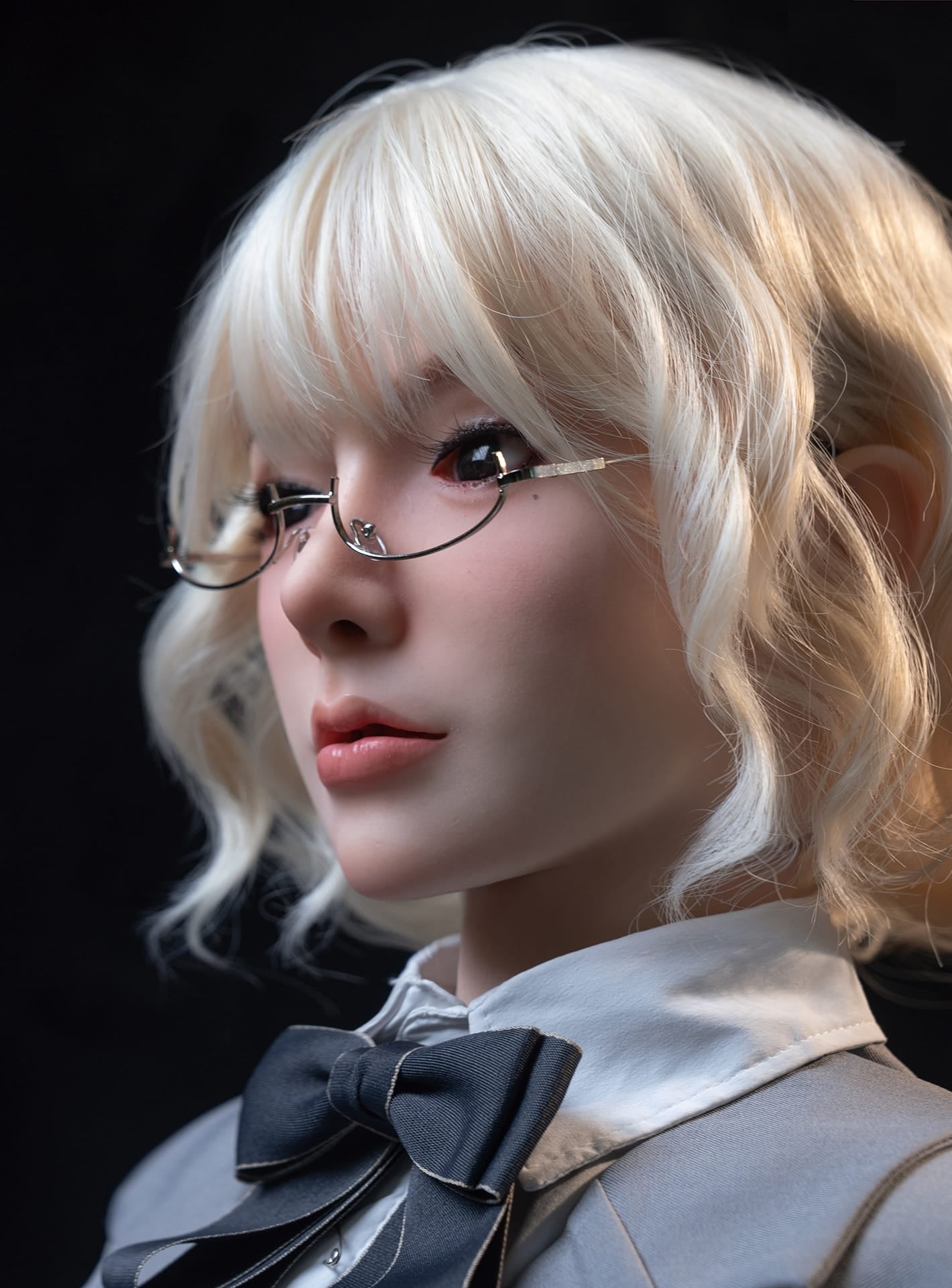 Qianyou AI Companion Head – Voice Chat, Blinking & Lip Movement
