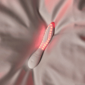 LELO MONA™ Spectra – Red Light intimate wellness massager