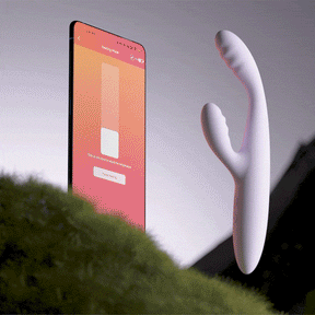 SVAKOM Cici+ 2 App-controlled Slim Rabbit Vibrator Pastel Lilac Cici+ 2 应用程序控制纤细兔形振动棒 – 柔和丁香紫